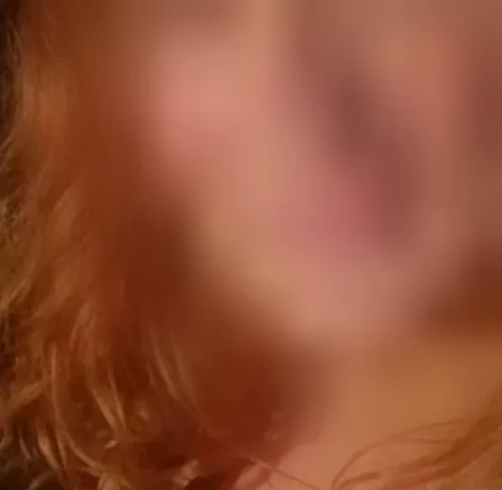 Amina, 37