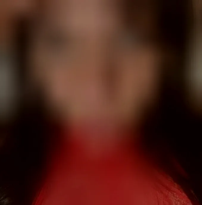 Celine, 32