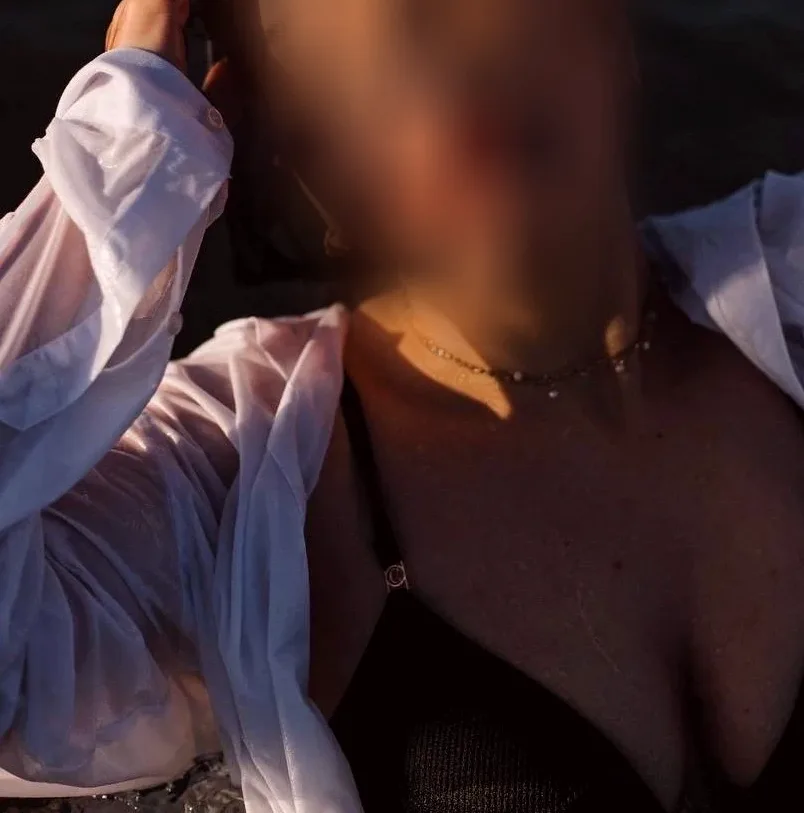 Corinna, 30