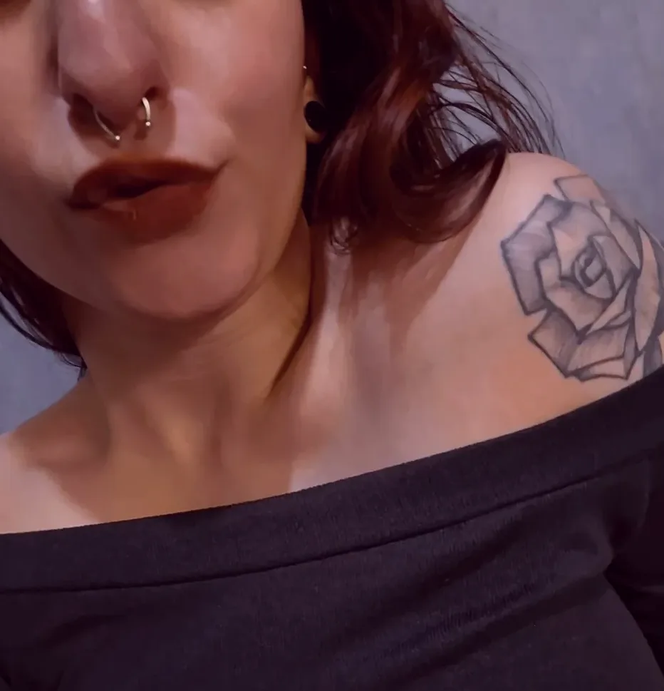 Katarina, 34