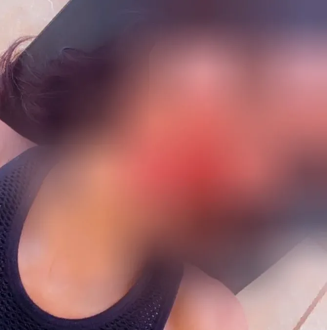Mirela, 29