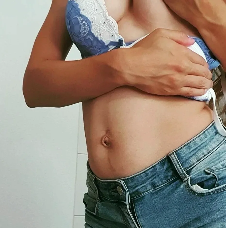 Paula, 28