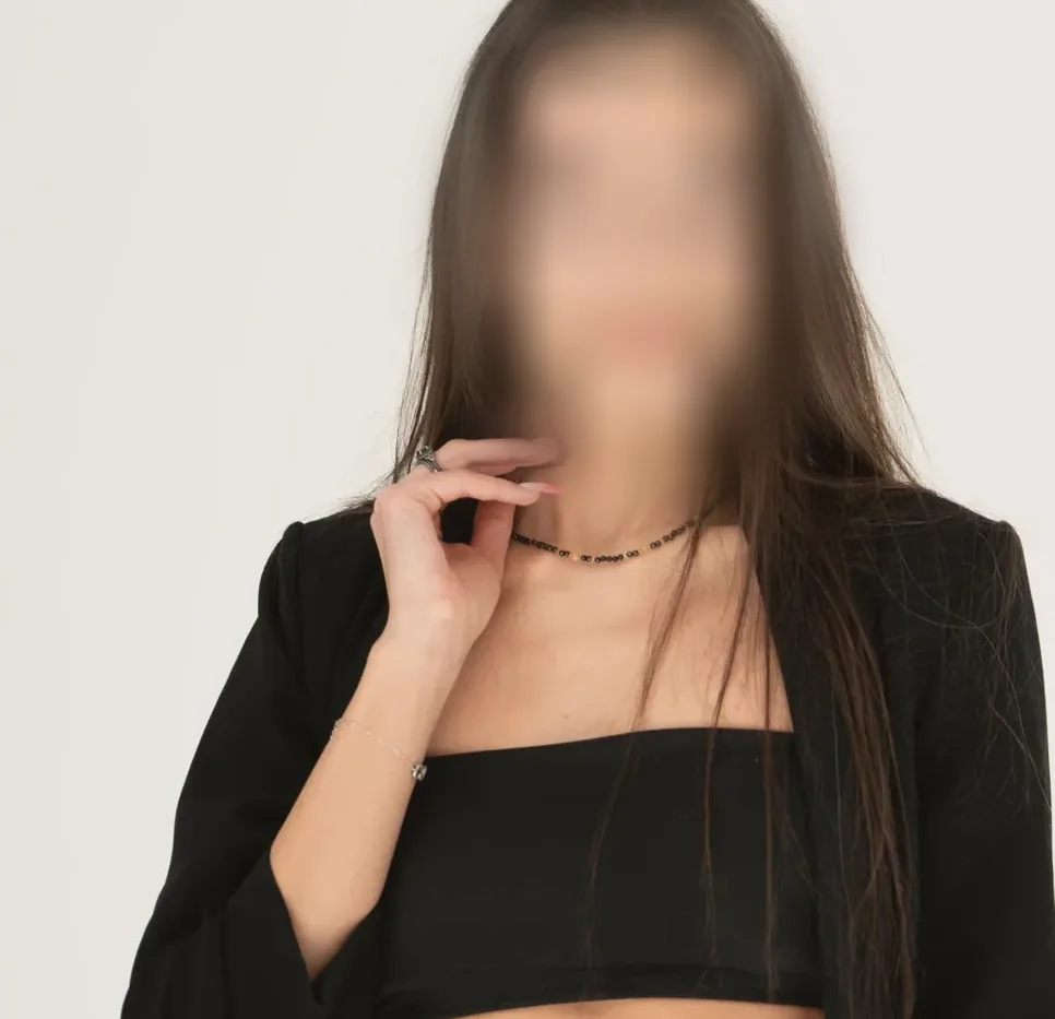 Stefanie, 28